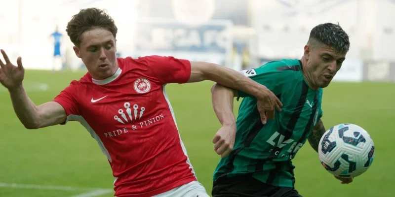 Larne - Cliftonville