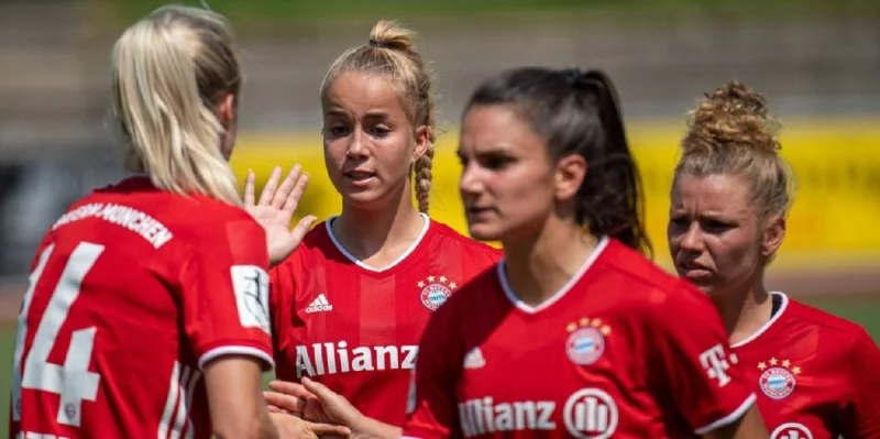 Bayern Munich - Manchester United Women Bayern Munich - Manchester United Women