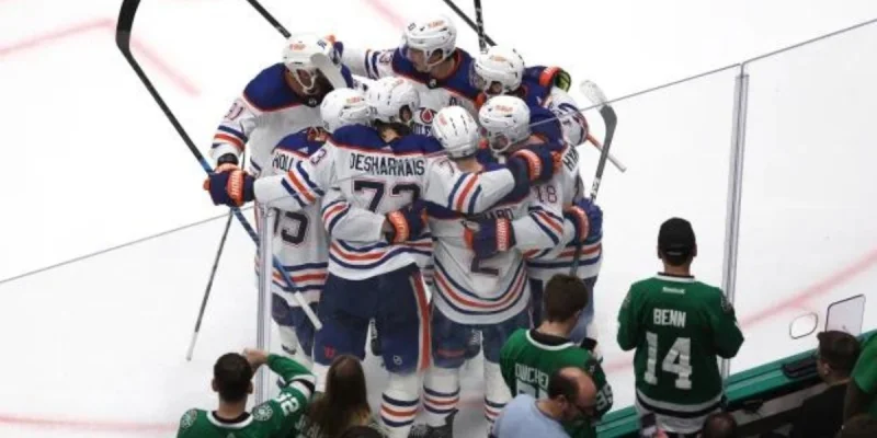 Edmonton Oilers - Chicago Blackhawks Edmonton Oilers - Chicago Blackhawks