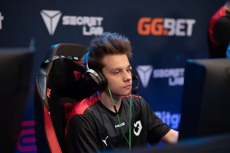 Inner Circle Esports - FaZe Clan