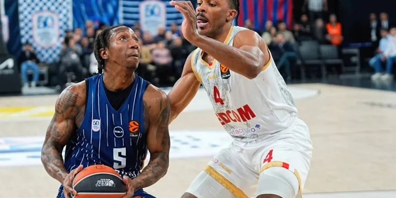 Anadolu Efes - Partizan