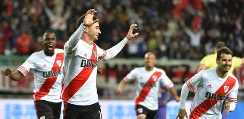 Blooming - River Plate Blooming - River Plate