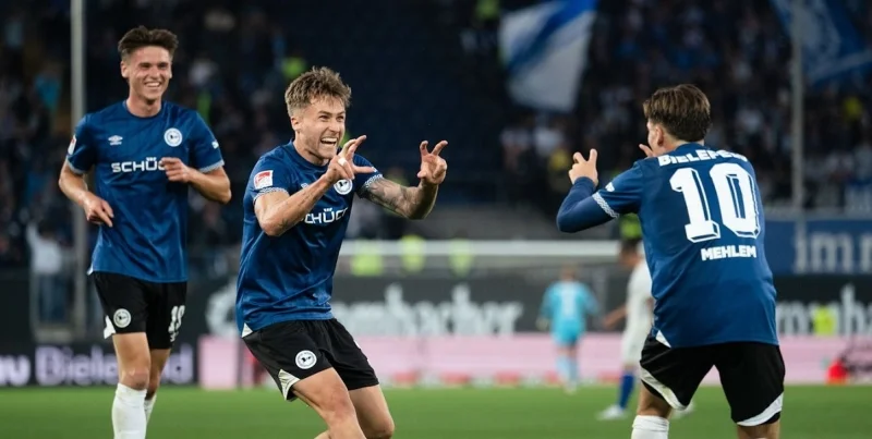Karlsruher SC - Arminia Bielefeld Karlsruher SC - Arminia Bielefeld