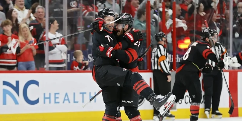 Philadelphia Flyers - Carolina Hurricanes