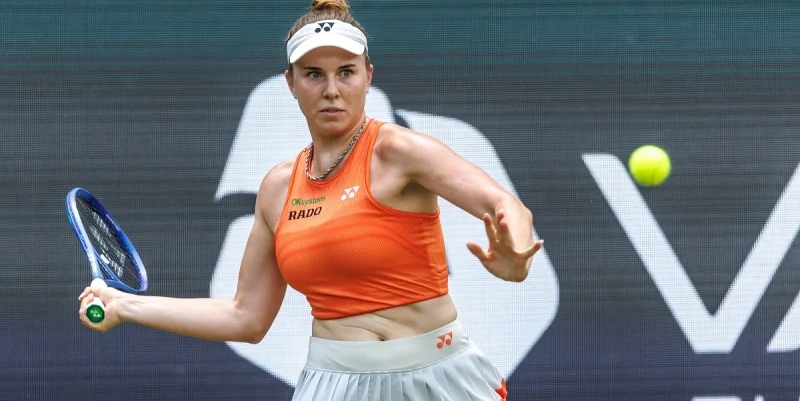 Linda Noskova - Alexandra Eala Linda Noskova - Alexandra Eala