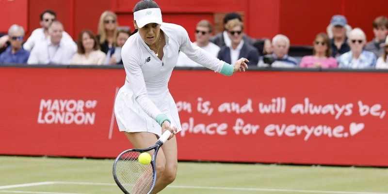 Sorana Cirstea - Linda Noskova