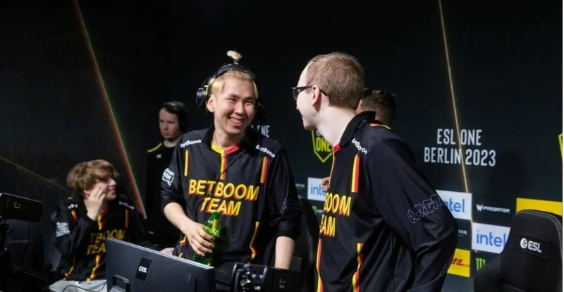 BB Team - PSG.LGD BB Team - PSG.LGD