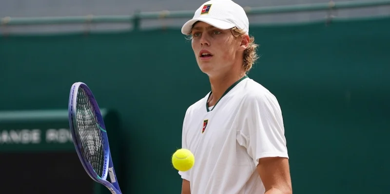 Alex de Minaur - Cruz Hewitt
