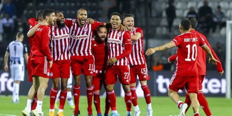 NEC Nijmegen - Olympiacos