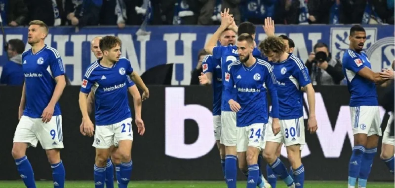 Schalke 04 - Эльфсберг Schalke 04 - Эльфсберг
