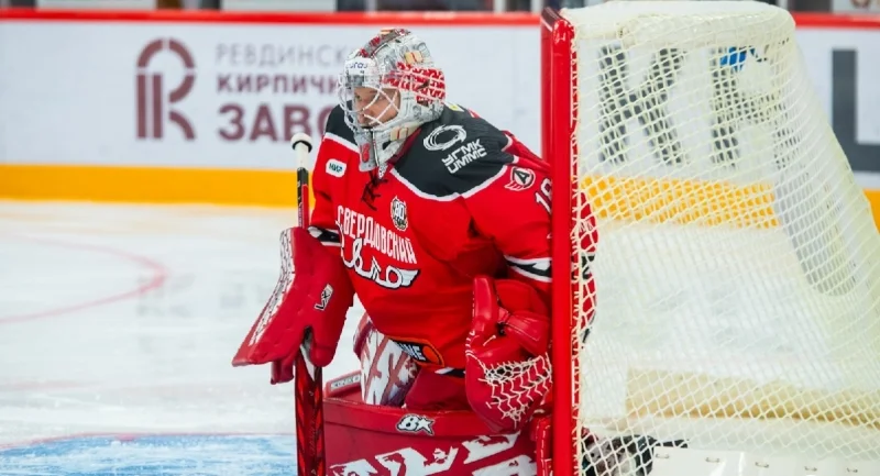Shànghǎi lóng duì - Avtomobilist Yekaterinburg