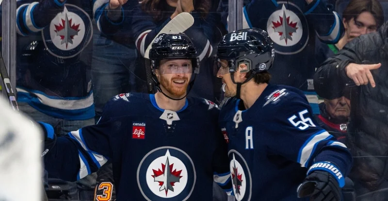 Winnipeg Jets - Carolina Hurricanes