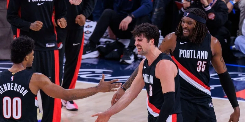 Portland Trail Blazers - Phoenix Suns Portland Trail Blazers - Phoenix Suns