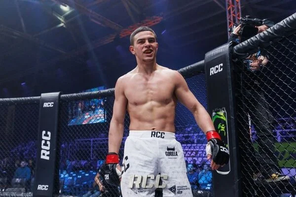 Asaf Chopurov - Colby Thicknesse