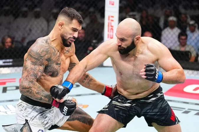 Dominick Reyes - Azamat Murzakanov Dominick Reyes - Azamat Murzakanov