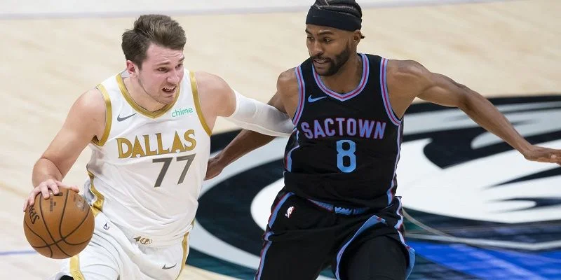 Dallas Mavericks - Detroit Pistons Dallas Mavericks - Detroit Pistons