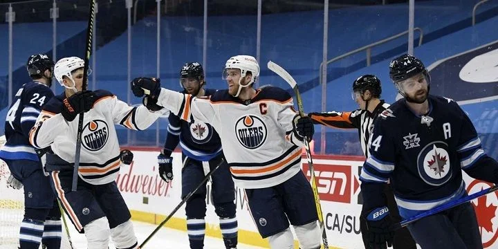 Winnipeg Jets - Edmonton Oilers Winnipeg Jets - Edmonton Oilers