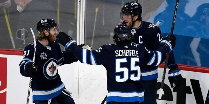 Winnipeg Jets - Toronto Maple Leafs
