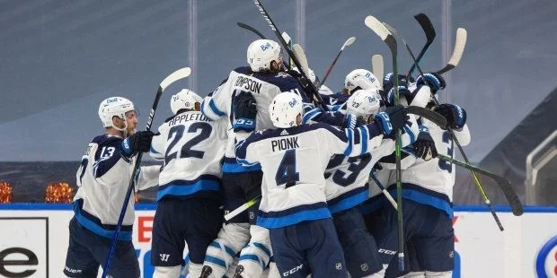 Winnipeg Jets - Edmonton Oilers
