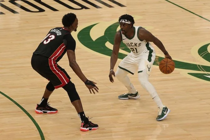 Milwaukee Bucks - Miami Heat Milwaukee Bucks - Miami Heat