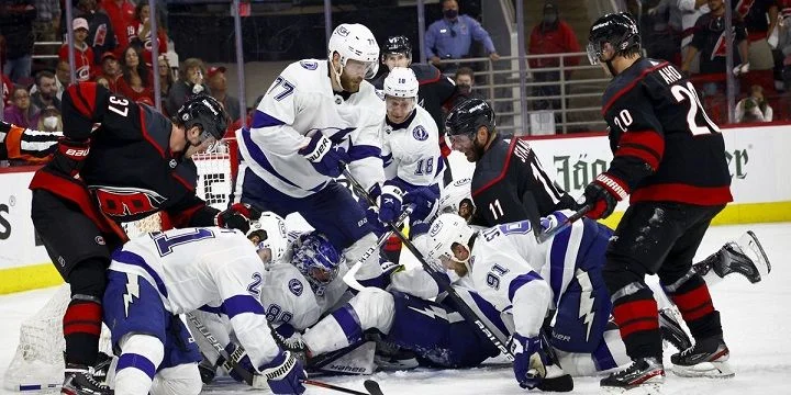 Tampa Bay Lightning - Carolina Hurricanes Tampa Bay Lightning - Carolina Hurricanes