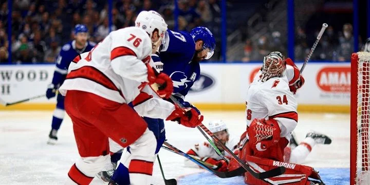 Carolina Hurricanes - Tampa Bay Lightning Carolina Hurricanes - Tampa Bay Lightning
