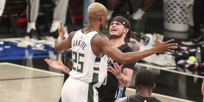 Milwaukee Bucks - Brooklyn Nets Milwaukee Bucks - Brooklyn Nets