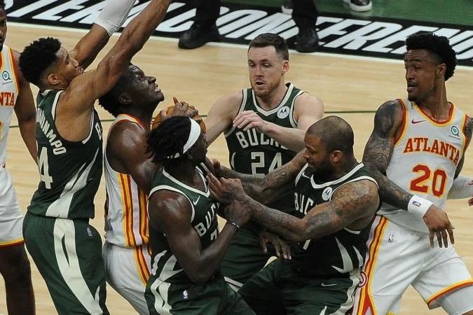 Atlanta Hawks - Milwaukee Bucks Atlanta Hawks - Milwaukee Bucks
